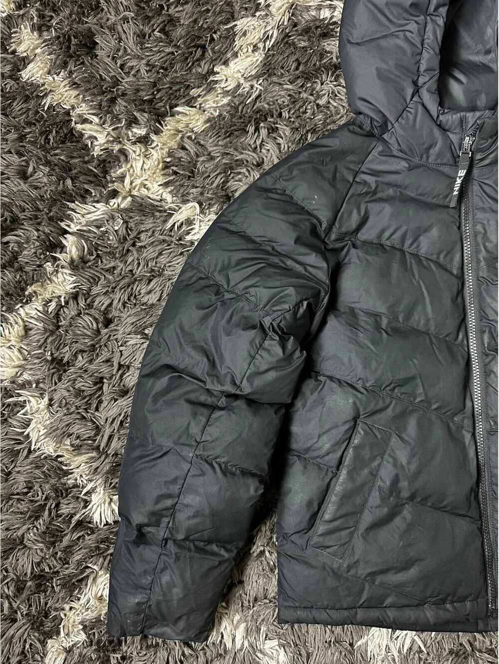 Nike Youth Kids Medium M Black Chevron Hooded Puffer Jacket Full Zip Winter Coat